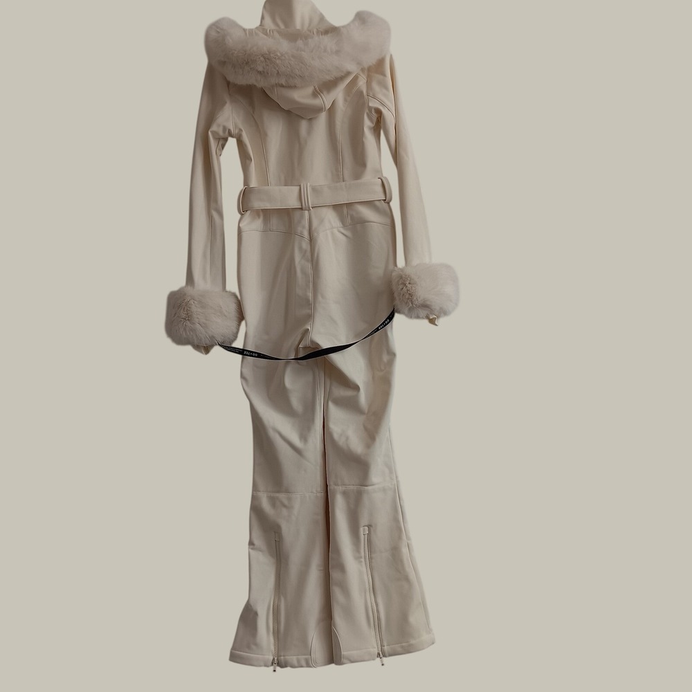 Bo+Tee Waterproof Faux-Fur Fitted Ski Suit Women M Ice NWT Belted Jumpsuit - Picture 2 of 12